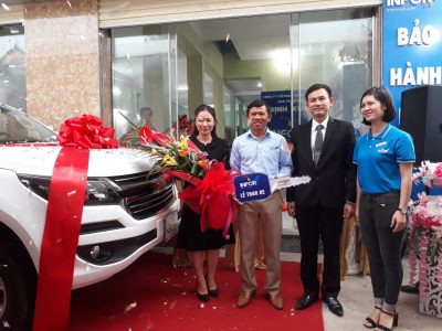 KHAI TRƯƠNG SHOWROOM NPP ĐỊNH XUÂN VÀ LỄ TRAO XE OTO